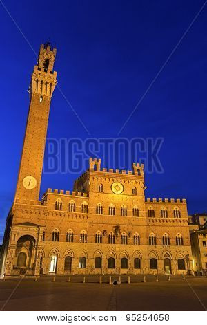 Palazzo Pubblico On Siena's Piazza Del Campo In Italy