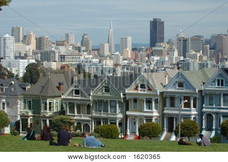 San Francisco boyalı Bayanlar
