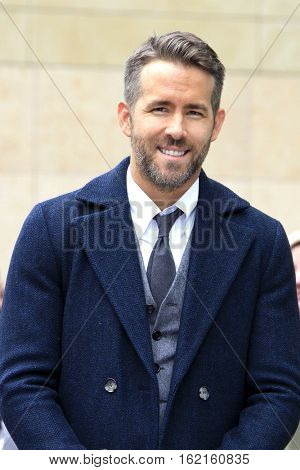 LOS ANGELES - DEC 15: Ryan Reynolds at a ceremony as Ryan Reynolds is honored with a star on the Hollywood Walk of Fame on December 15, 2016 in Los Angeles, California