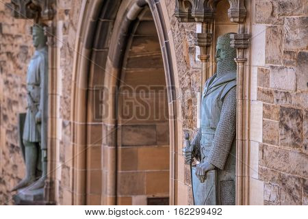 Statues of Robert the Bruce by Thomas Clapperton and William Wallace by Alexander Carrick Gatehouse entrance of the Edinburgh Castle