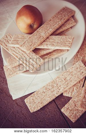wheat crisps with honey; healthy cooking food