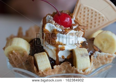 Ice cream with fresh banana and Fruits.