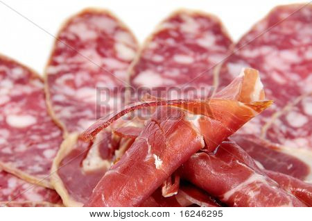 kasa erilaisia Espanjan embutido ja jamon salchichon