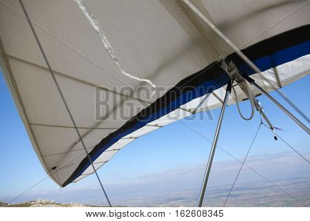 Hang gliders waiting to fly in nature