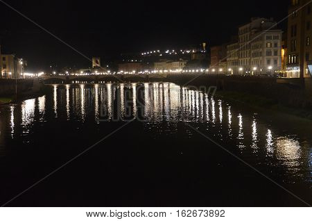 Fiorenze river light night city bridge water