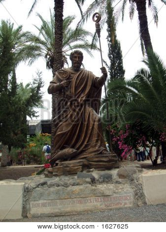 Estátua de São Pedro na cidade de Cristo/Cafarnaum, em Israel