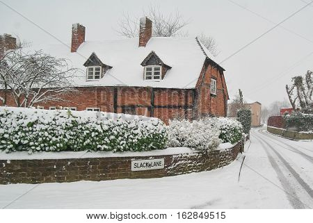 Snowy english house during winter time in Birmingham