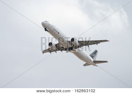 Airplane Takes Off