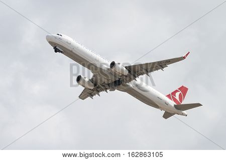 Airplane Takes Off