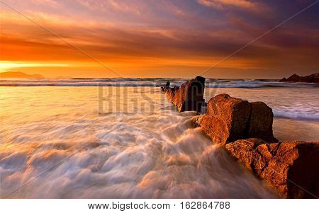 Sun rise behind the white sea wallpaer