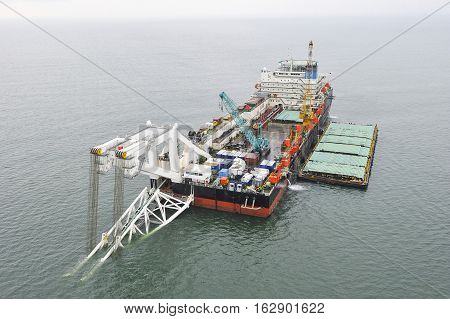 The Pipelaying Barge