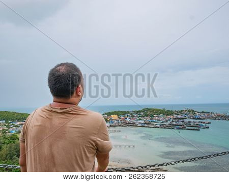 Asisn Fat Traveler Stand On Top Of  Khao Ma Jor Pier  With Idyllic Ocean Beautiful White Cloud Endle