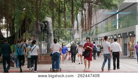 Tsim Sha Tsui, Hong Kong, 26 September 2018:- People crossing the road in Tsim Sha Tsui