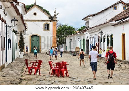 Paraty, Brazil - October 14, 2014: People Walk In The Old Town Of Paraty (state Of Rio De Janeiro). 