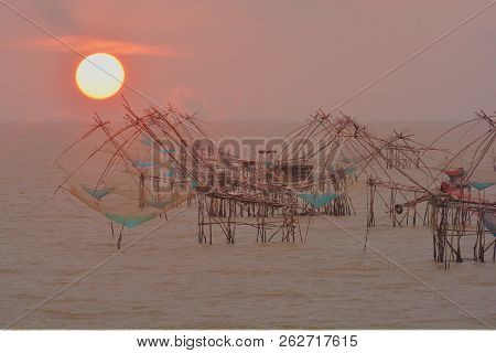 Klong Pak Pra In Morning Fisherman  Village  , Khuan-khanun District, Phatthalung  Province, Thailan