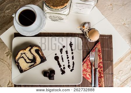 Marble Cake With Coffee