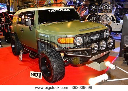 Pasay, Ph - Nov 30 - Toyota Fj Cruiser At Manila Auto Salon Car Show On November 30, 2017 In Pasay, 