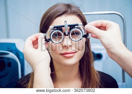 Consultation With An Ophthalmologist. Medical Equipment. Coreometry.