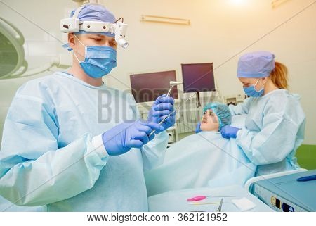 Endoscopic Sinus Surgery. Laser Vaporization Of Nasal Concha