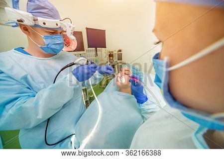 Endoscopic Sinus Surgery. Laser Vaporization Of Nasal Concha