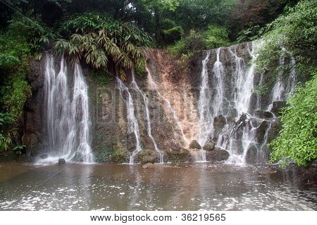 Chute d'eau de Emei