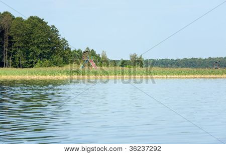 Kesän Aki järvi
