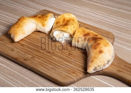 Guruli Pie.