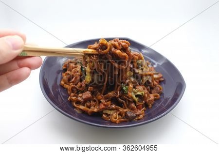 Korean Black Bean Noodle Or Jajangmyeon - Noodle With Black Sauce