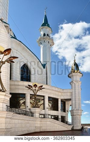 The Kul Sharif Mosque Is Located In Kazan City In Russia