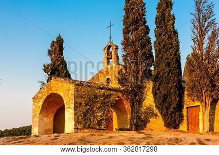 Chapel St. Sixte near Eygalieres, Provence, France