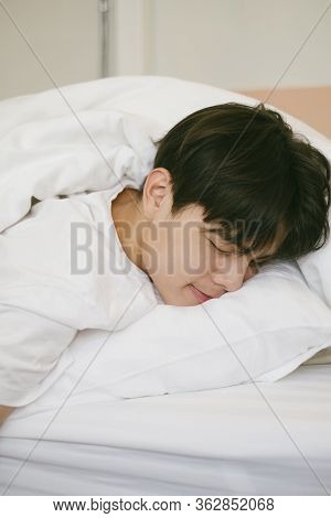 The Introvert Guy Who Happy With His Comfy Bed.