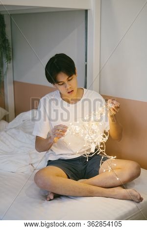 The Introvert Guy Who Don't Wanna Leave His Bed.