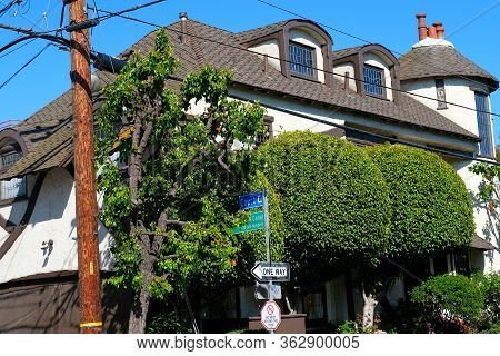 City Landscape. Usa, Los Angeles. July 2019
Colorful Background Of Houses And Plants For Publication