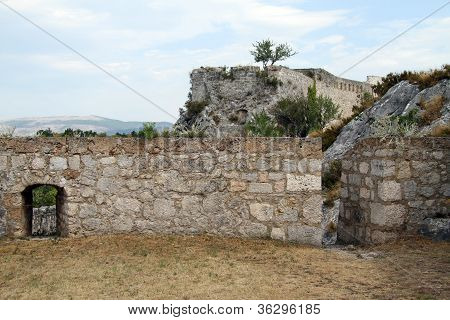 Inside oud fort