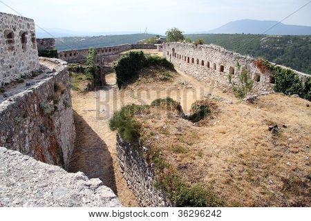 Inside oud fort