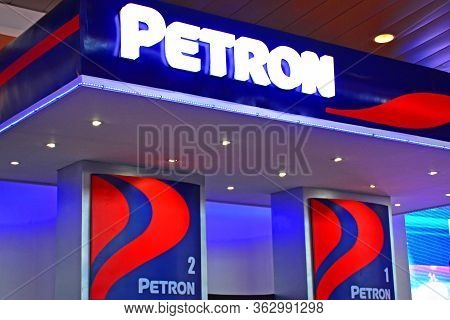 Pasay, Ph - April 7 - Petron Fuel Sign At Manila International Auto Show On April 7, 2018 In Pasay, 