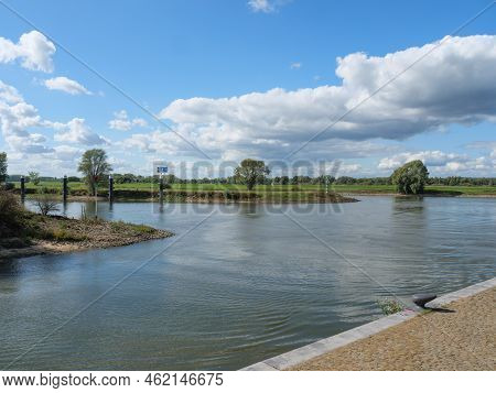 the city of Doesburg at the ijssel river