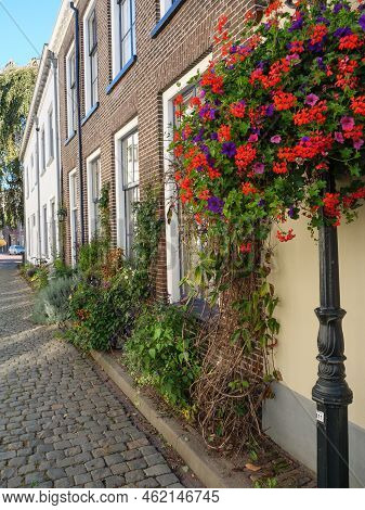the city of Doesburg at the Ijssel river