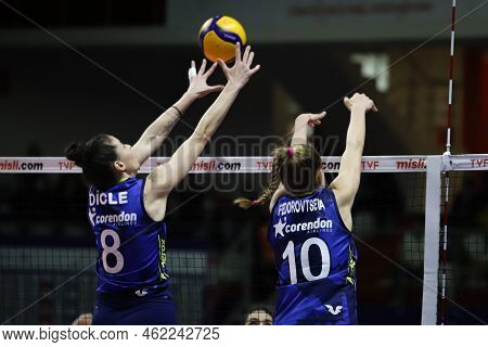 Istanbul, Turkey - February 20, 2022: Dicle Nur Babat And Arina Fedorovtseva In Action During Fenerb