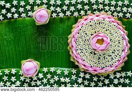 Pink Lotus Petal Krathong Decorates With Its Flower, Crown Flower For Thailand Full Moon Or Loy Krat