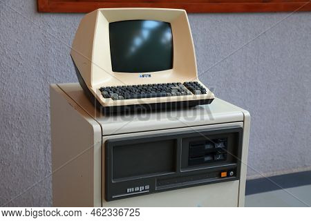 Terrassa, Spain - October 6, 2021: Televideo 910 Obsolete Computer System. Collectible Vintage Compu