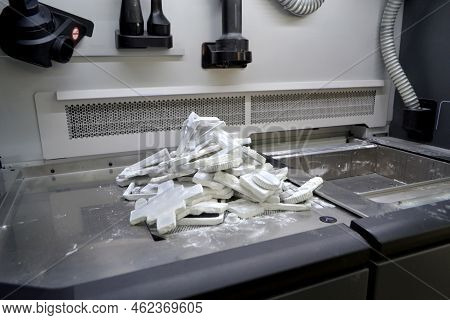 Detail Objects Printed On Powder 3d Printer And Covered White Polyamide Powder Close-up. Technology 