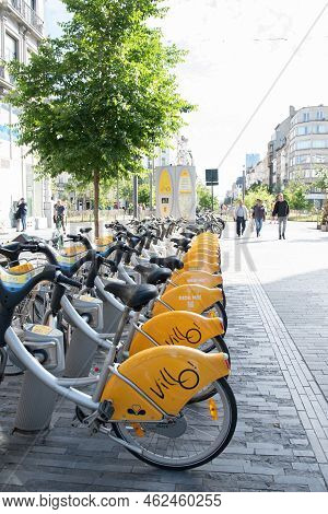 Brussels, Belgium - June 02, 2022: Public Villo Bicycles Parked In The Sharing