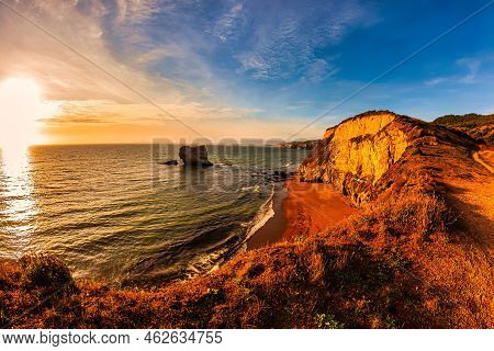 Bodega Bay, United States - November 12 2011 : Cliffs On The Pacific Ocean Near Point Reyes In The N