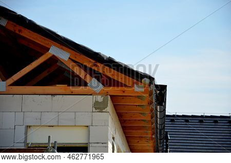 The Trusses Are Made From High-quality, Strength-graded Lumber And Connected By Steel Buttplates Wit