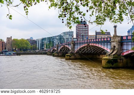 London, Great Britain - 23.04.2022: View Of Typical London City Scape On Thames River. High Quality 
