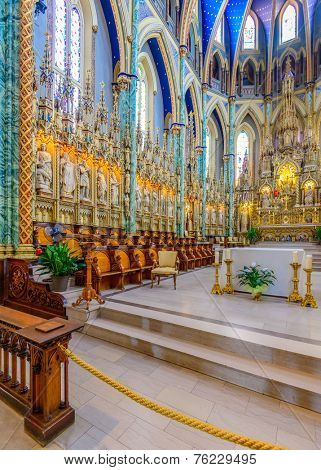 Ottawa, CANADA - SEP 10: Notre-Dame Cathedral Basilica interior on September 10, 2014 in Ottawa, Canada. It is the oldest and largest church in Ottawa and National Historic Site of Canada.