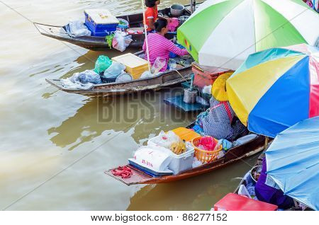 Amphawa Floating Market
