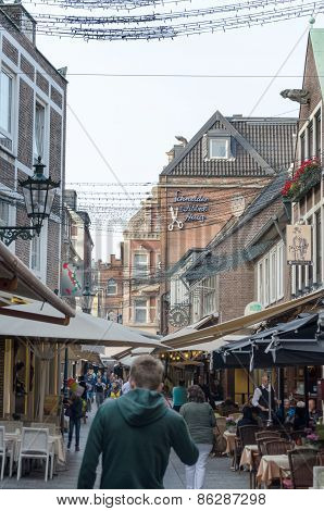 Schneider Wibbel Alley
