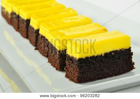 Lemon cake
